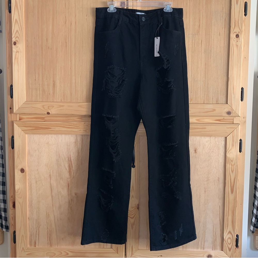 Rue 21 NWT black factory distressed jean pants size 14